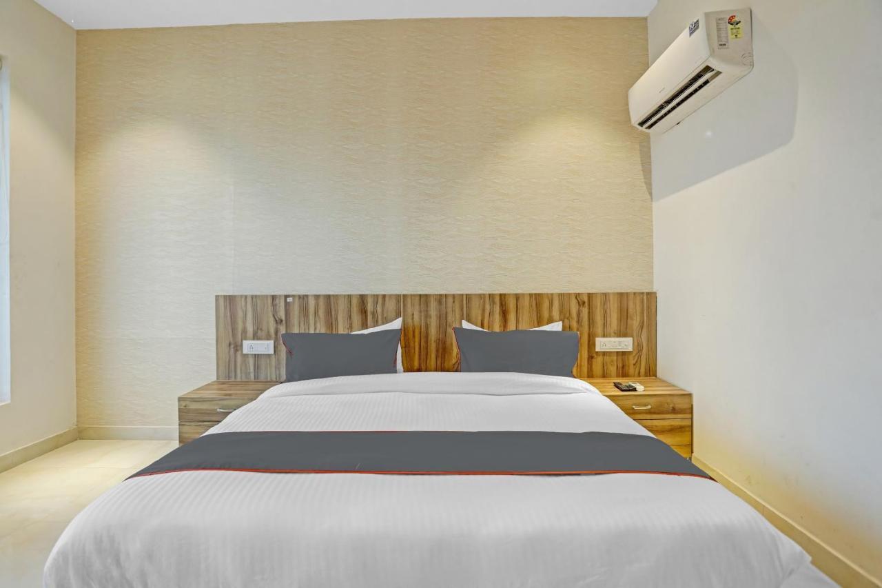 Hotel Collection O 85238 Tulika Garden Izatnagar Zewnętrze zdjęcie