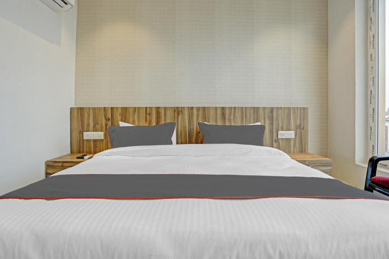 Hotel Collection O 85238 Tulika Garden Izatnagar Zewnętrze zdjęcie